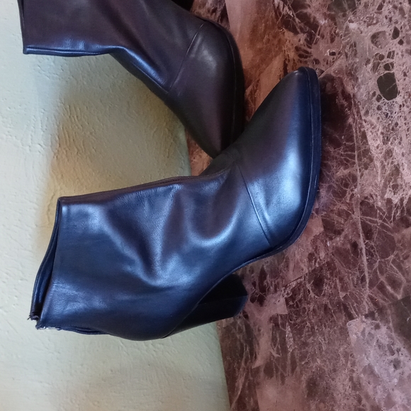 Alberto Fermani Women's Black Ankle Heel Booties Size 41 w/3" Heel - Picture 4 of 7